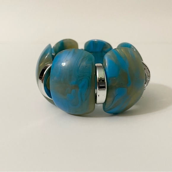 Vintage Blue Swirl Silver Tone Wide Lucite Stretch Bracelet - Picture 8 of 16